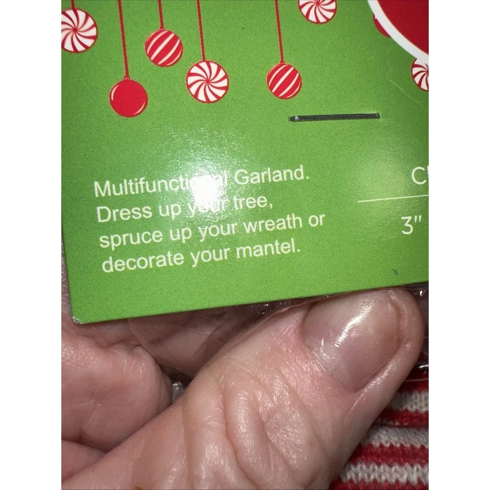 Set of 5 NWT Kirkland's Red/White Striped Fabric Garland 3 